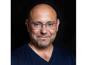 Eli Gottlieb headshot